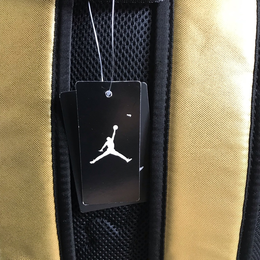 NWT Nike Reflector Backpack Gold Unisex AUTHENTIC - Picture 5 of 6